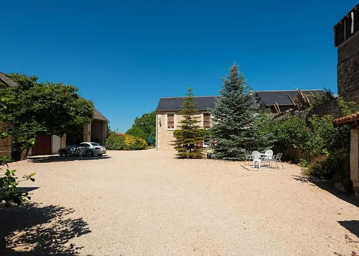 Hébergement de vacances Maison Anjou 13 Personnes Montreuil-Bellay