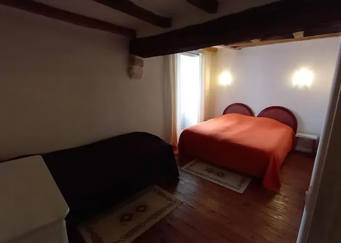 Maison Anjou 13 Personnes * Montreuil-Bellay